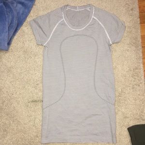 Lululemon dry fit workout shirt